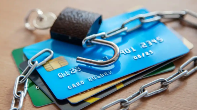 арешт пенсійного рахунку